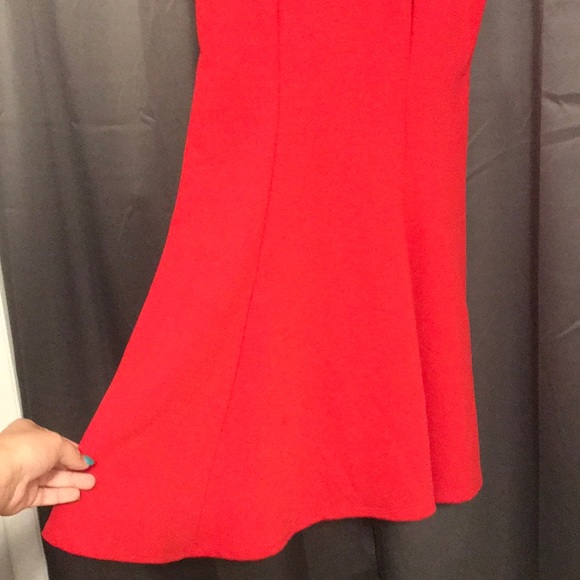 Red dress - Picture 5 of 6